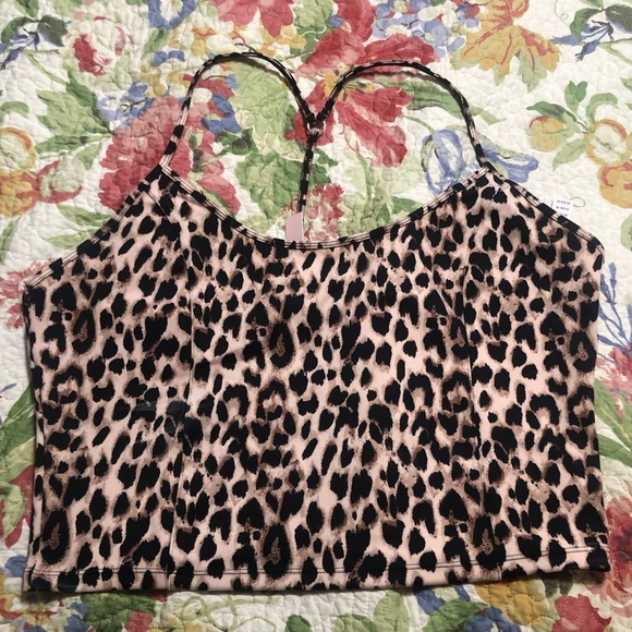 Size XXL NWT Victoria Secret Essential Tank - Picture 2 of 5